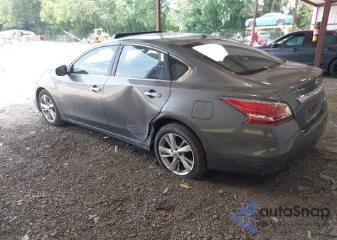 2015 Nissan Altima 2.5 Sv z USA, uszkodzony, nr VIN 1N4AL3AP4FC438901